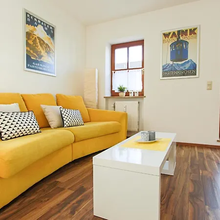 Gloria Apartment *